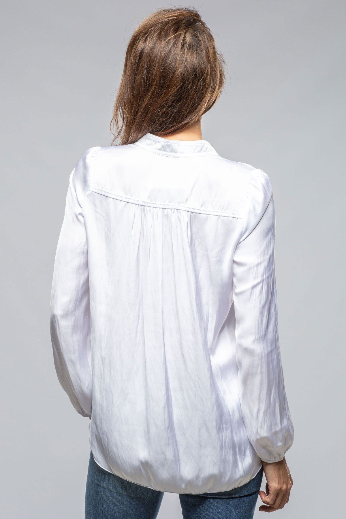 Tessa Wavy Ruffle V-Neck Blouse In White - AXEL'S
