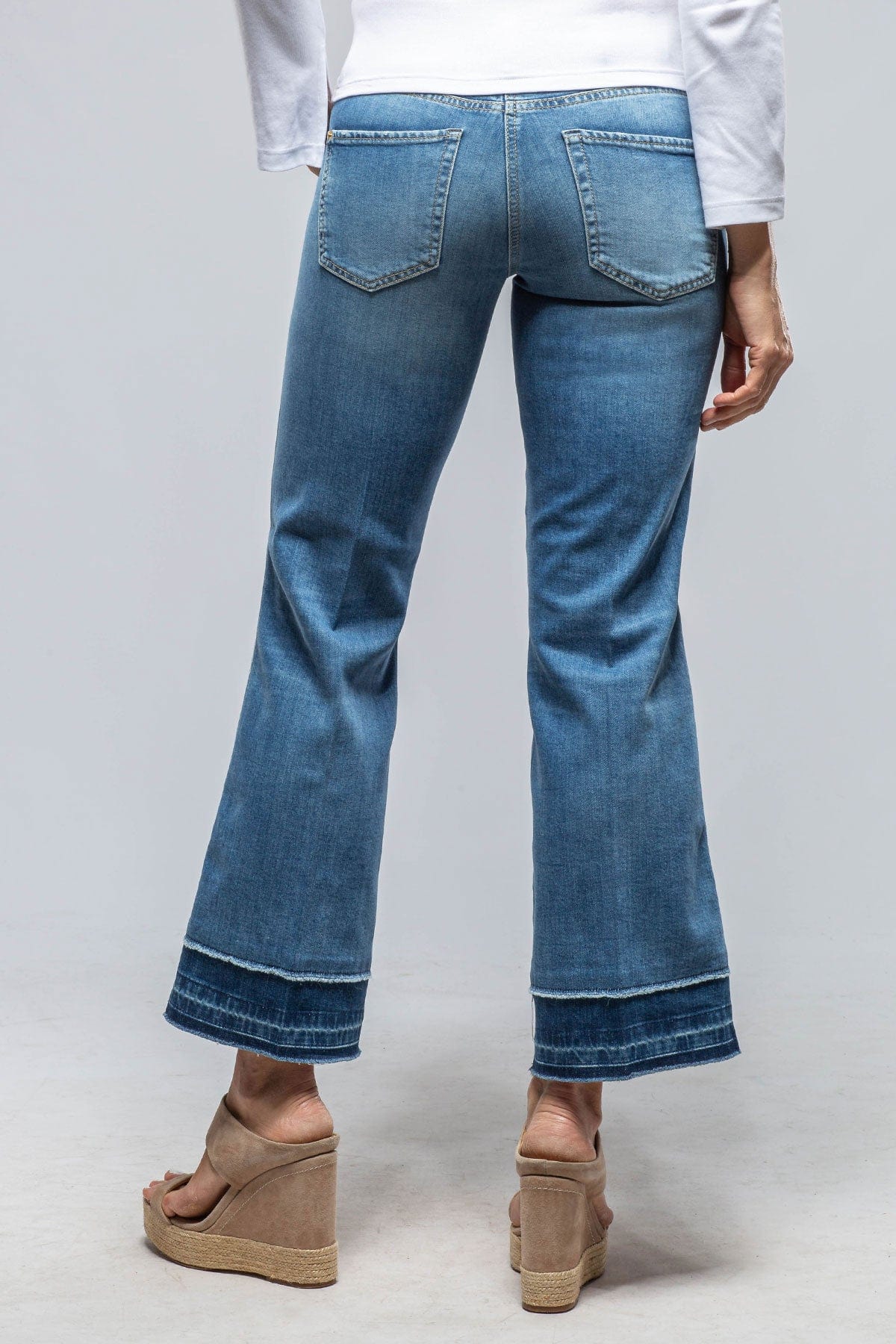 Glamb - Carson Cropped Pants ブルー Glamb - Carson Cropped Pants ブルー