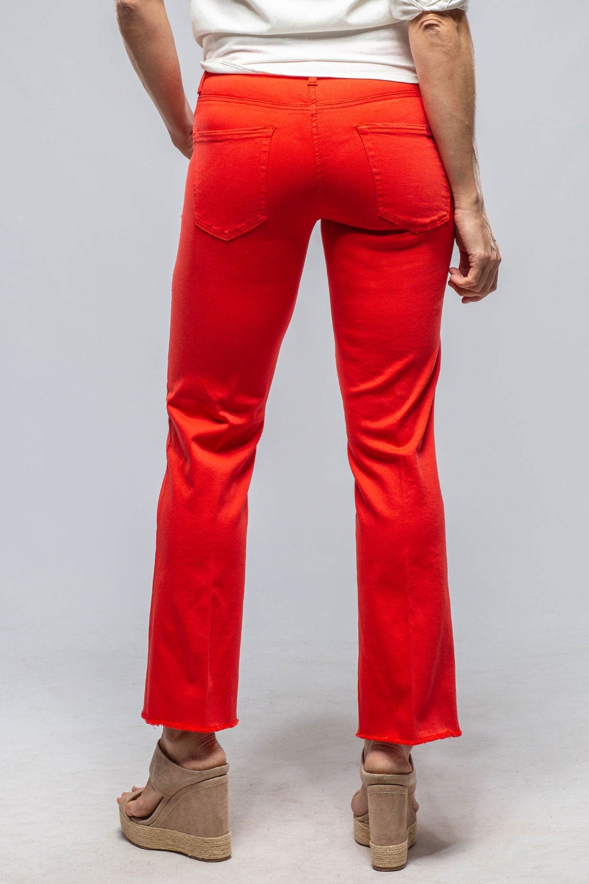 Francesca Cropped Jeans In Red - AXEL'S