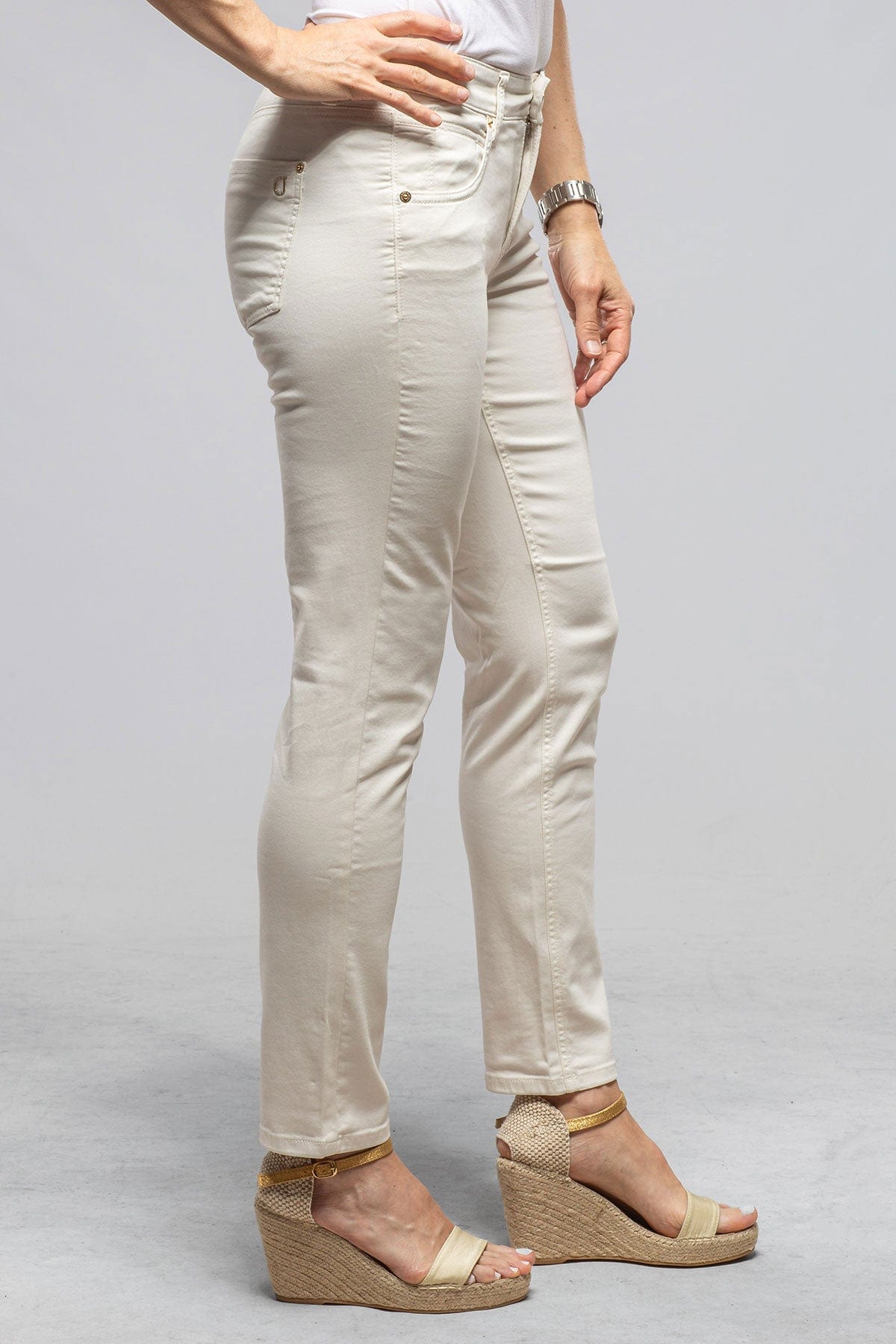 Cambio Piper Narrow Leg In Pure Chalk Ladies - Pants - Jeans