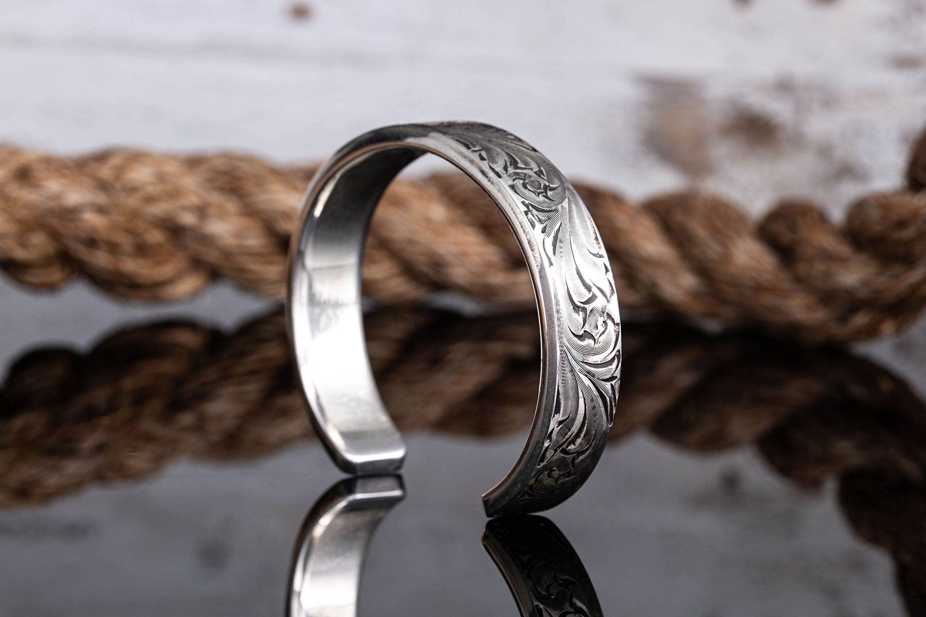 Classic Scroll Cuff - AXEL'S