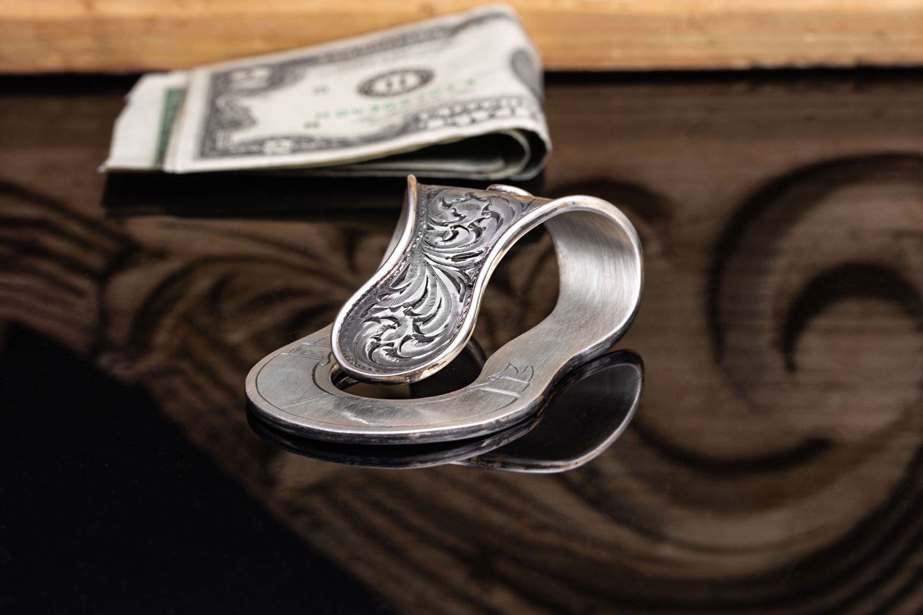 Wide Bend Money Clip w/Wire Edge - AXEL'S