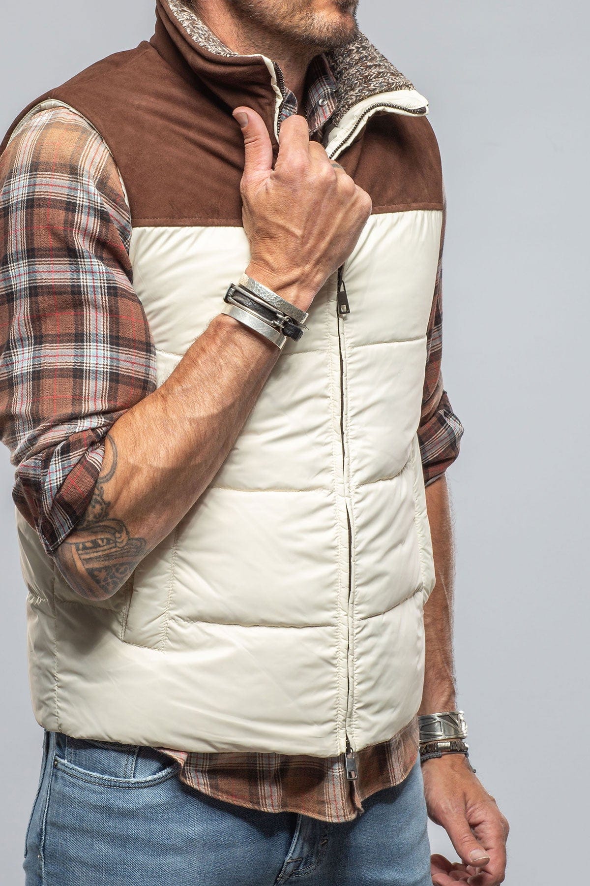 Vail Vest In White with Brown Suede - AXEL'S