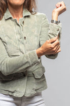 Dune Butte Corduroy Jacket In Sage Ladies - Outerwear - Lightweight