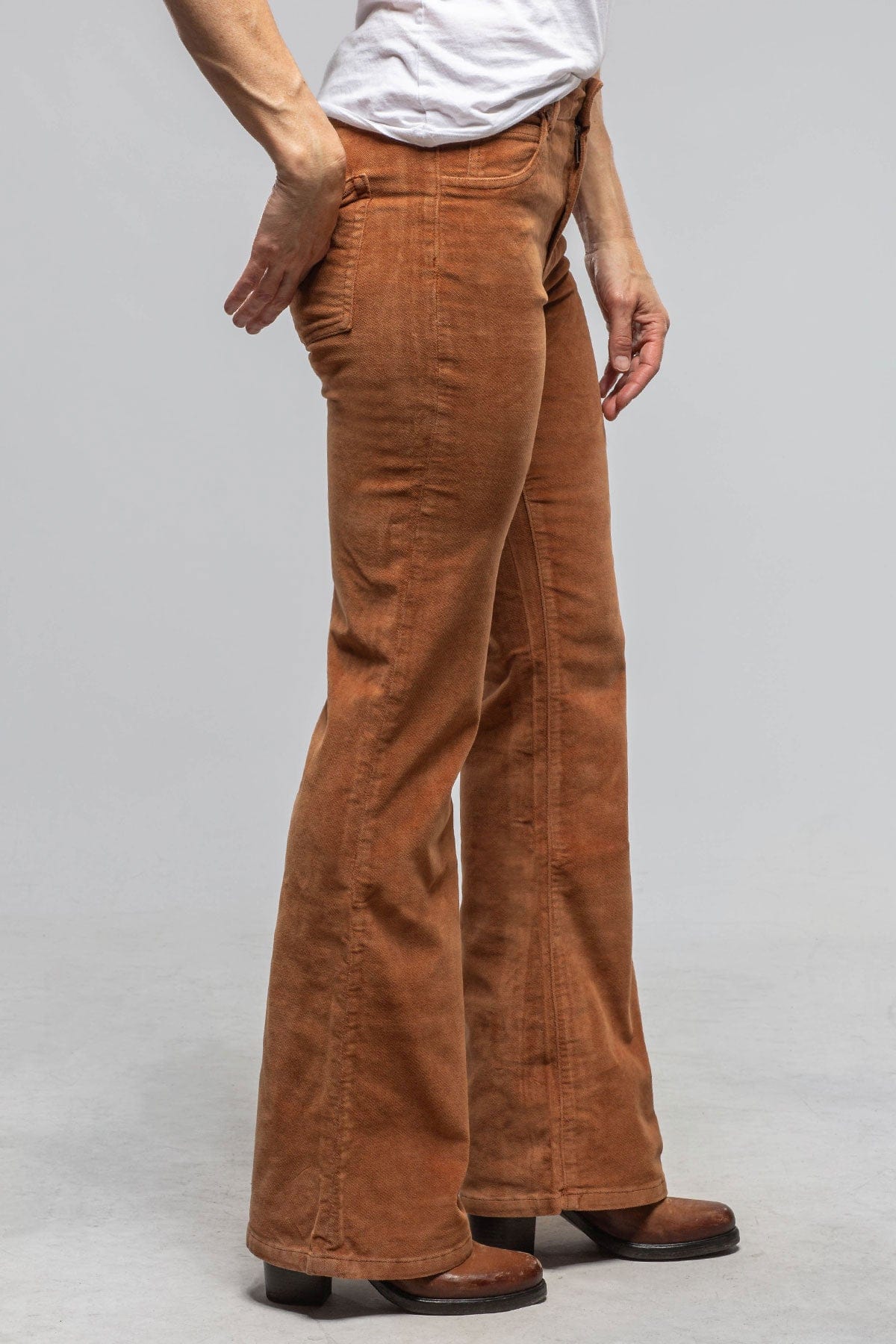 Dune Luna Velvet Flare In Cognac Ladies - Pants - Jeans