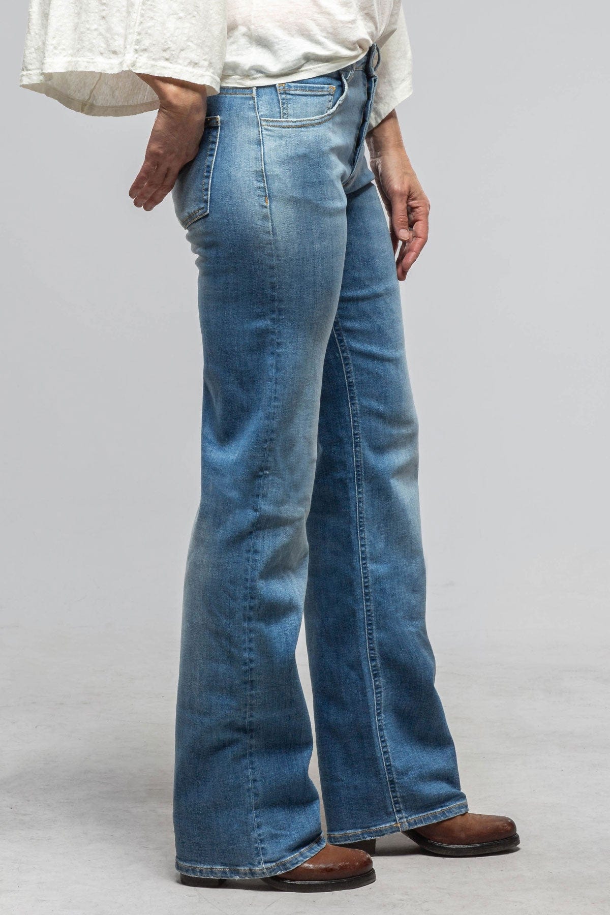 Dune Marlene Wide Leg Flare In Mid Light Blue Ladies - Pants - Jeans