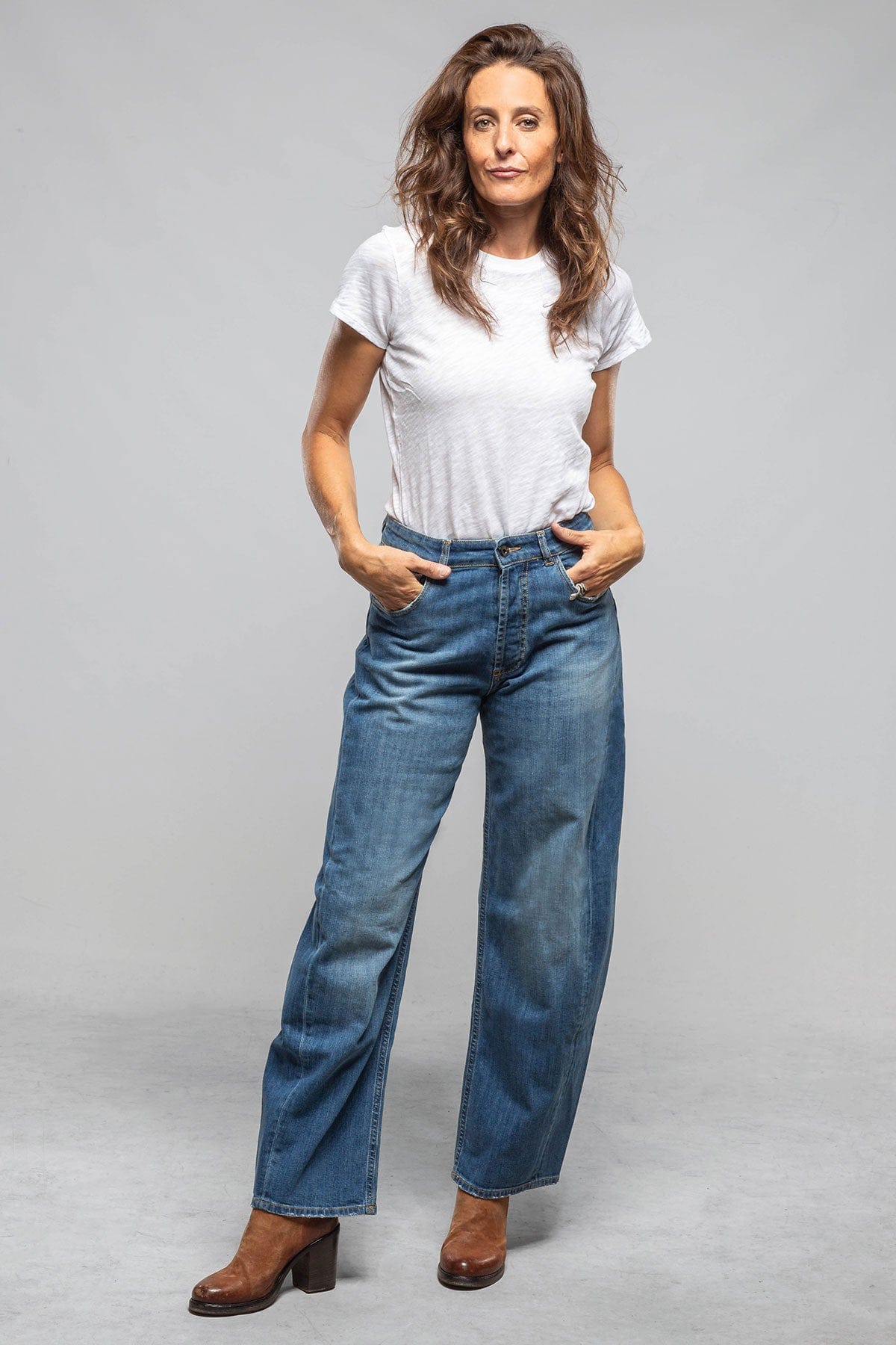 Dune Paloma Selvedge Wide Leg Gaucho Jean In Mid Light Ladies - Pants - Jeans