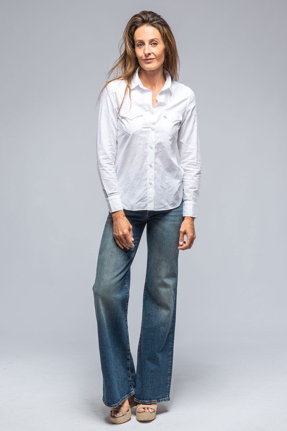 Marcella Linen Shirt in White - AXEL'S