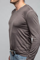 Georg Roth Del Mar LS V-Neck In Basalt Mens - Shirts - T-Shirts
