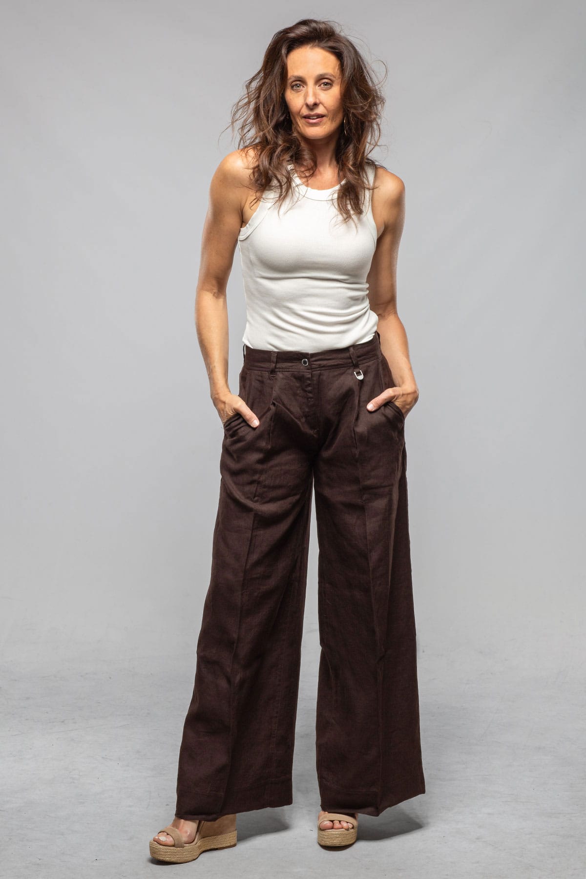 MAC Britt Pure Linen Pant In Truffle Brown - AXEL'S