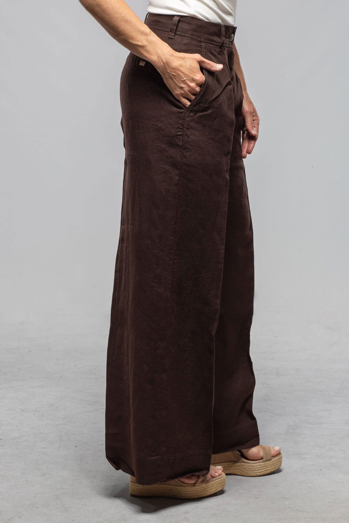 MAC Britt Pure Linen Pant In Truffle Brown - AXEL'S
