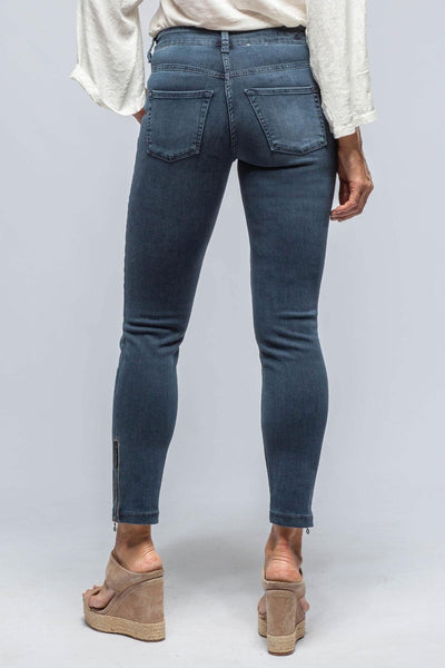 MAC Dream Chic in Greyish Blue Basic Glam Zip - AXEL'S
