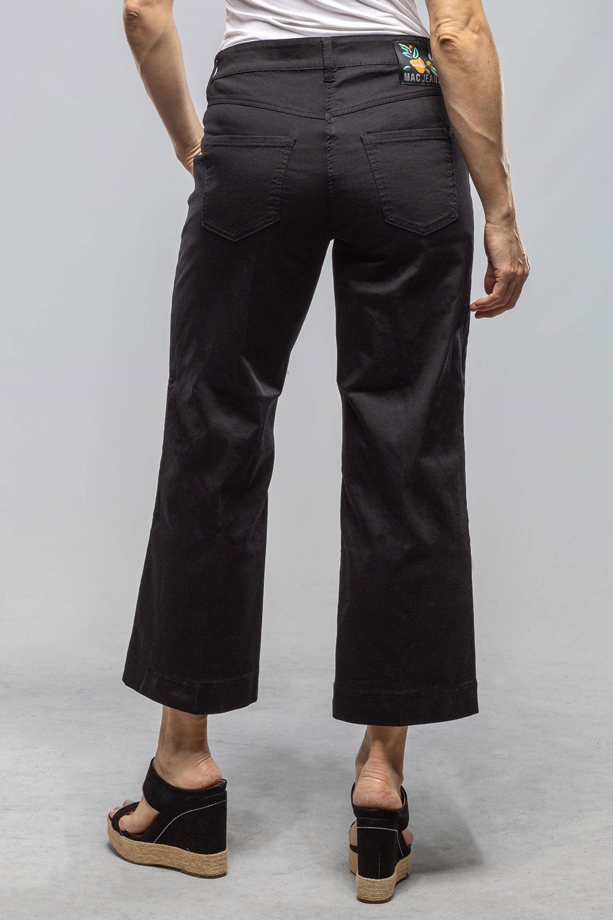 Mac Jeans | MAC Dream Culotte In Power Black | Axel's of Vail