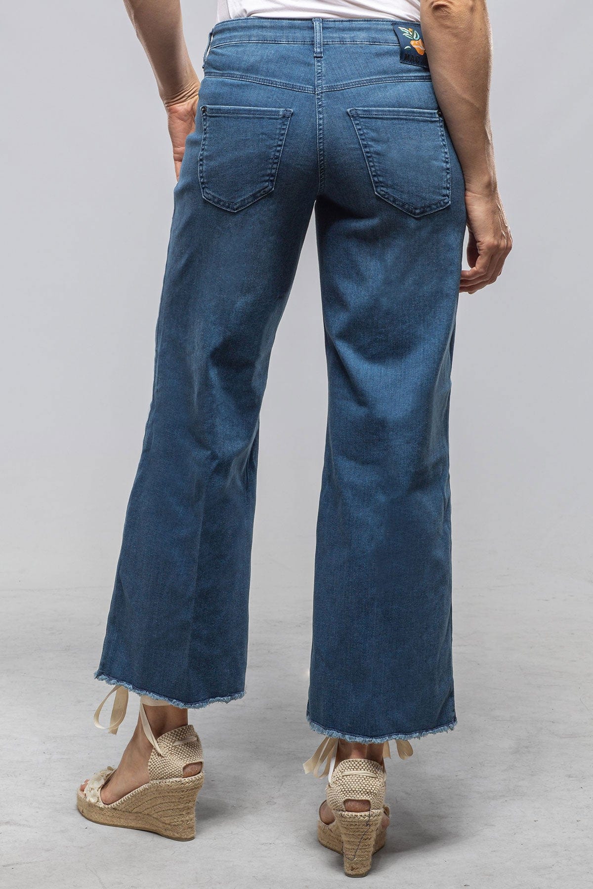 Mac Jeans MAC Dream Wide Wonderlight Cropped In Medium Blue