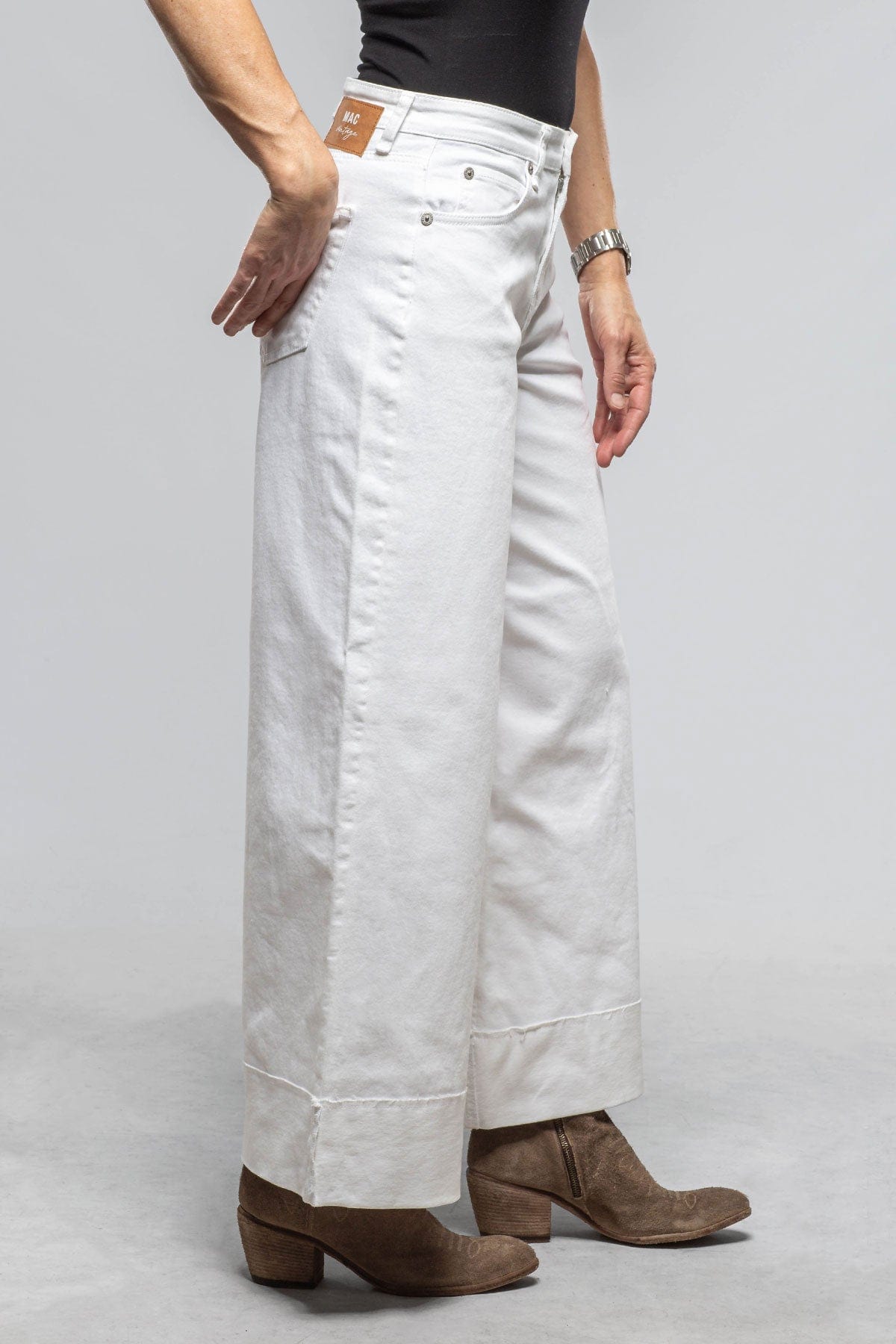 MAC Nevada Super Wide Rigid Cotton In White - AXEL'S