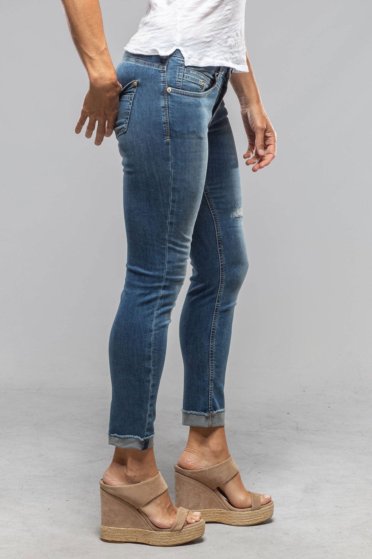 MAC Rich Slim Cropped Fringe in Navy Heavy Destroyed - AXEL'S