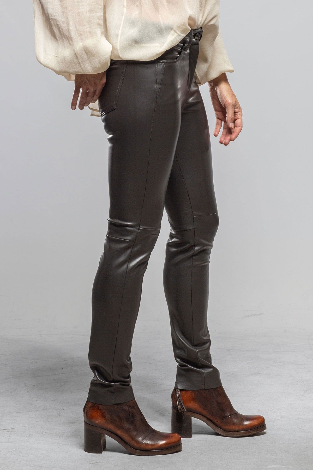 Mac Jeans MAC Skinny Vegan Stretch Leather Pant In Deep Brown Ladies - Pants - Leather