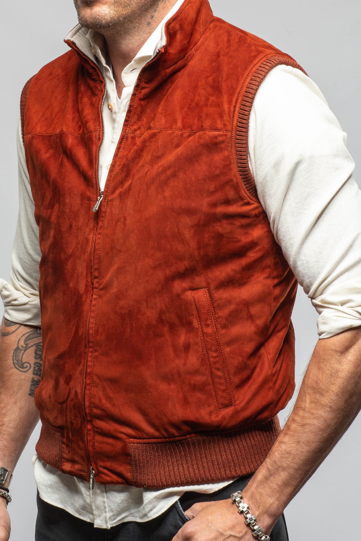 Mandelli Midler Suede Vest In Brick Mens - Outerwear - Leather