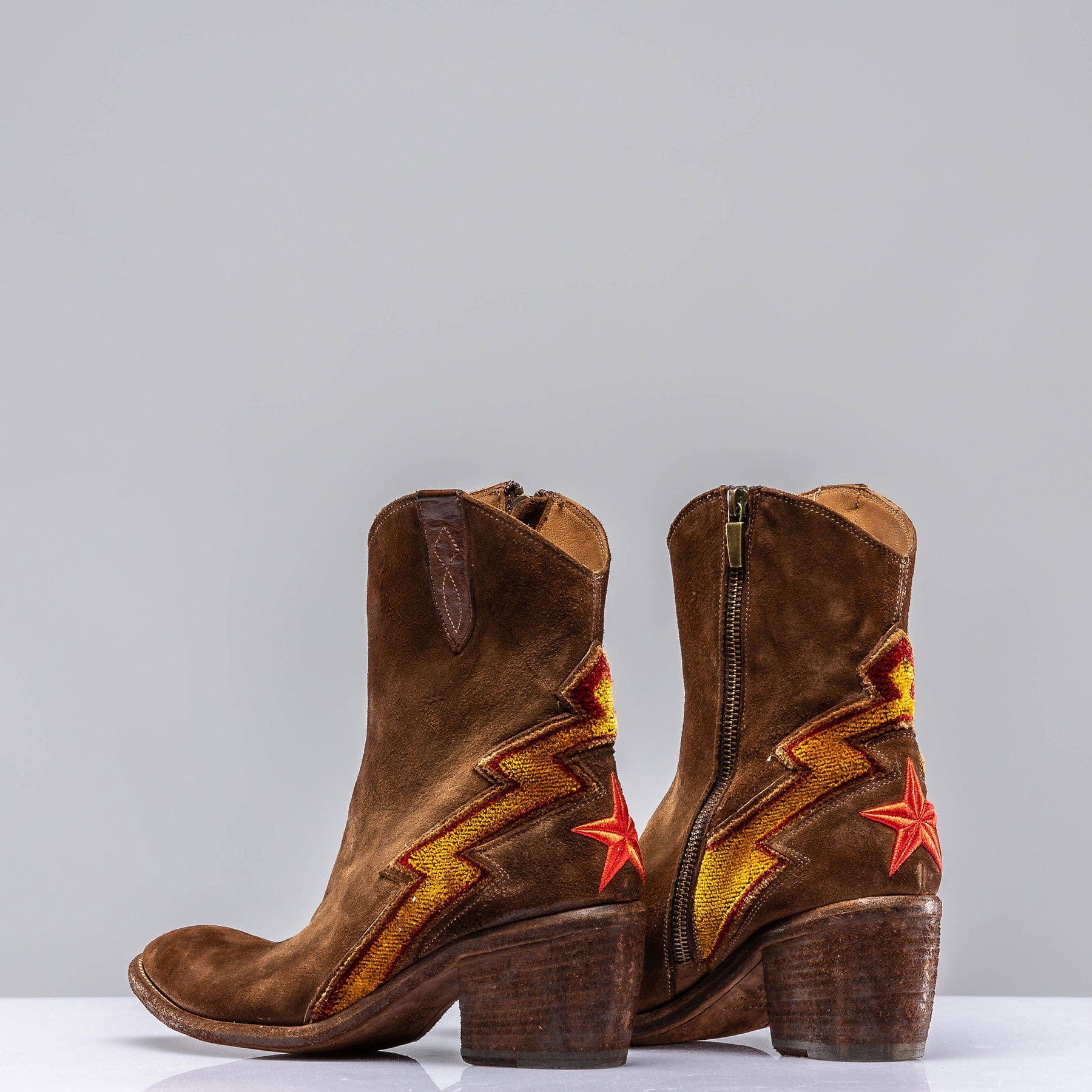 Flash Short Suede Boot In Tobacco - AXEL'S