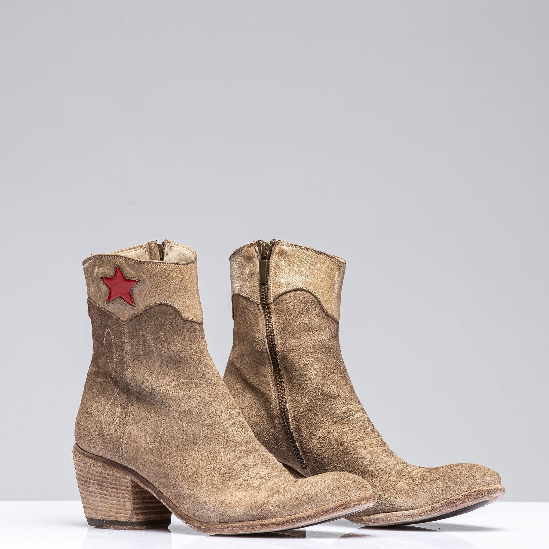 Marco Delli Stella Boot In Stone W/ Red Star | Ladies - Cowboy Boots