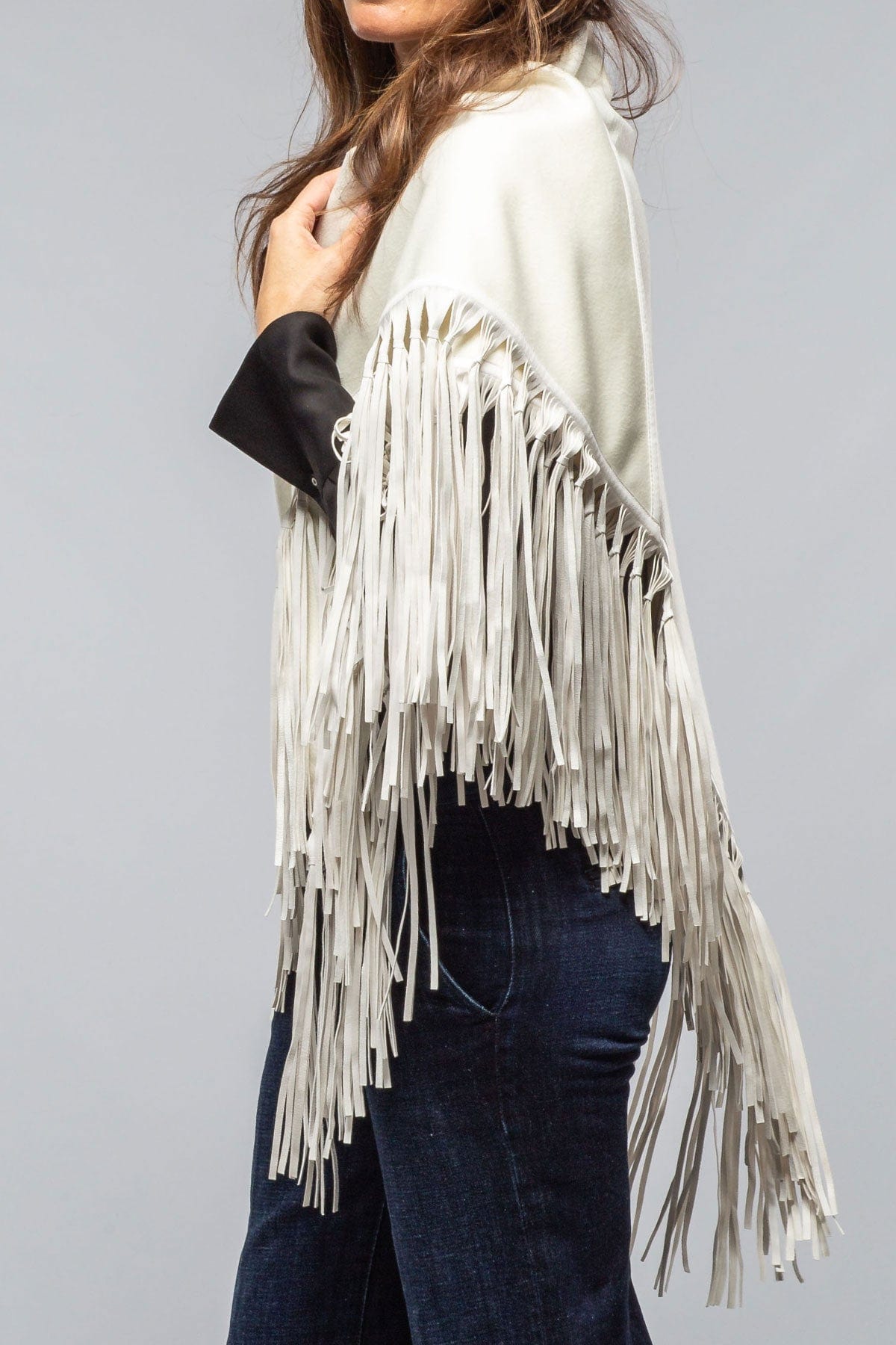 Ponderosa Reversible Cashmere Fringe Shawl In White/Cream - AXEL'S