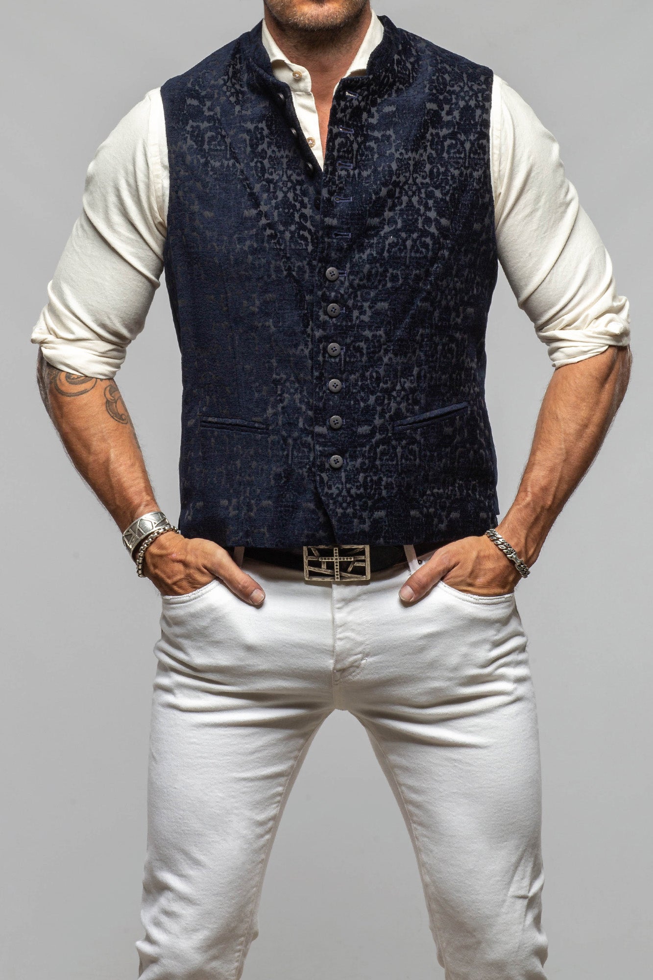 Tanner Vest In Marine - AXEL'S