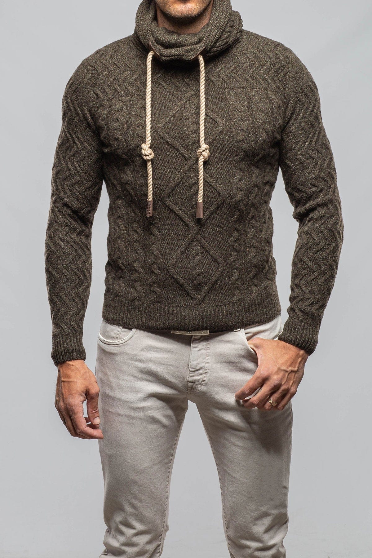 Jacob Cashmere Turtleneck In Moss - AXEL'S