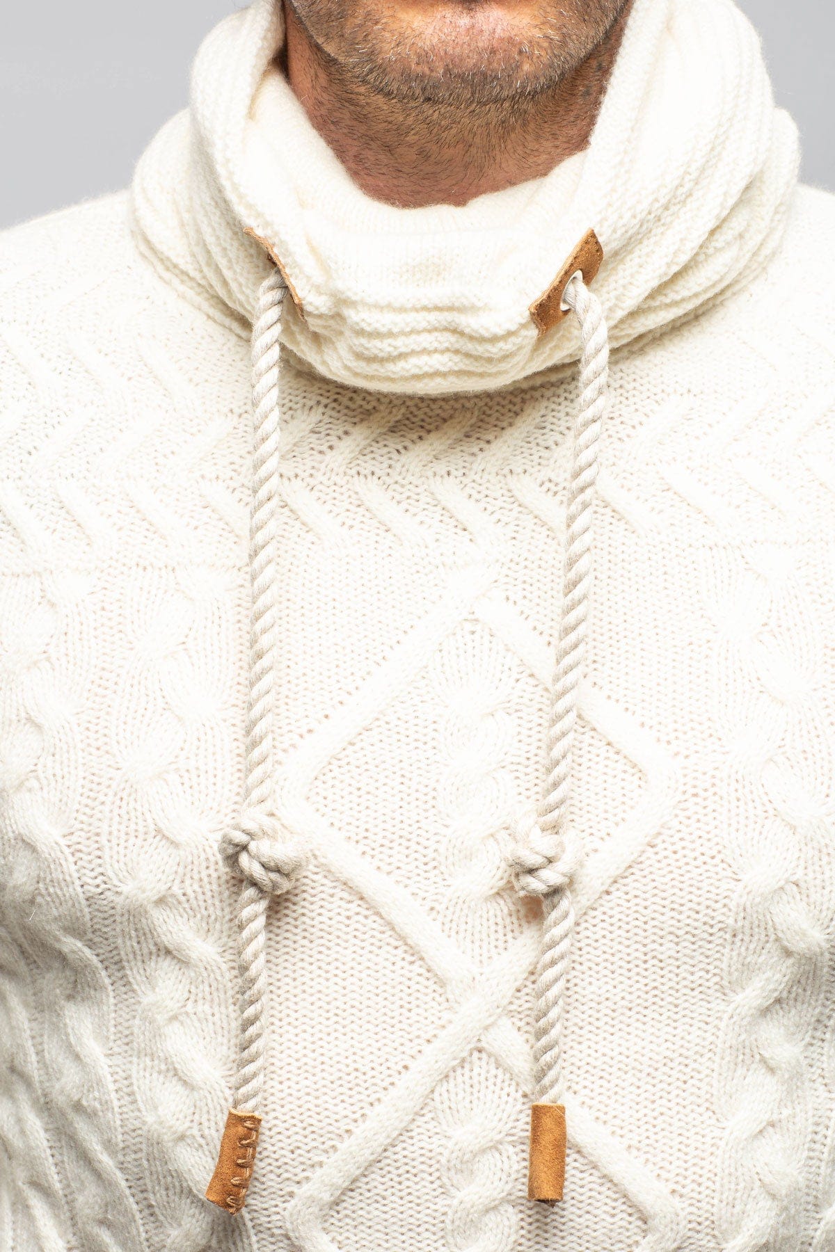 Robert Comstock Jacob Cashmere Turtleneck In White | Mens - Sweaters