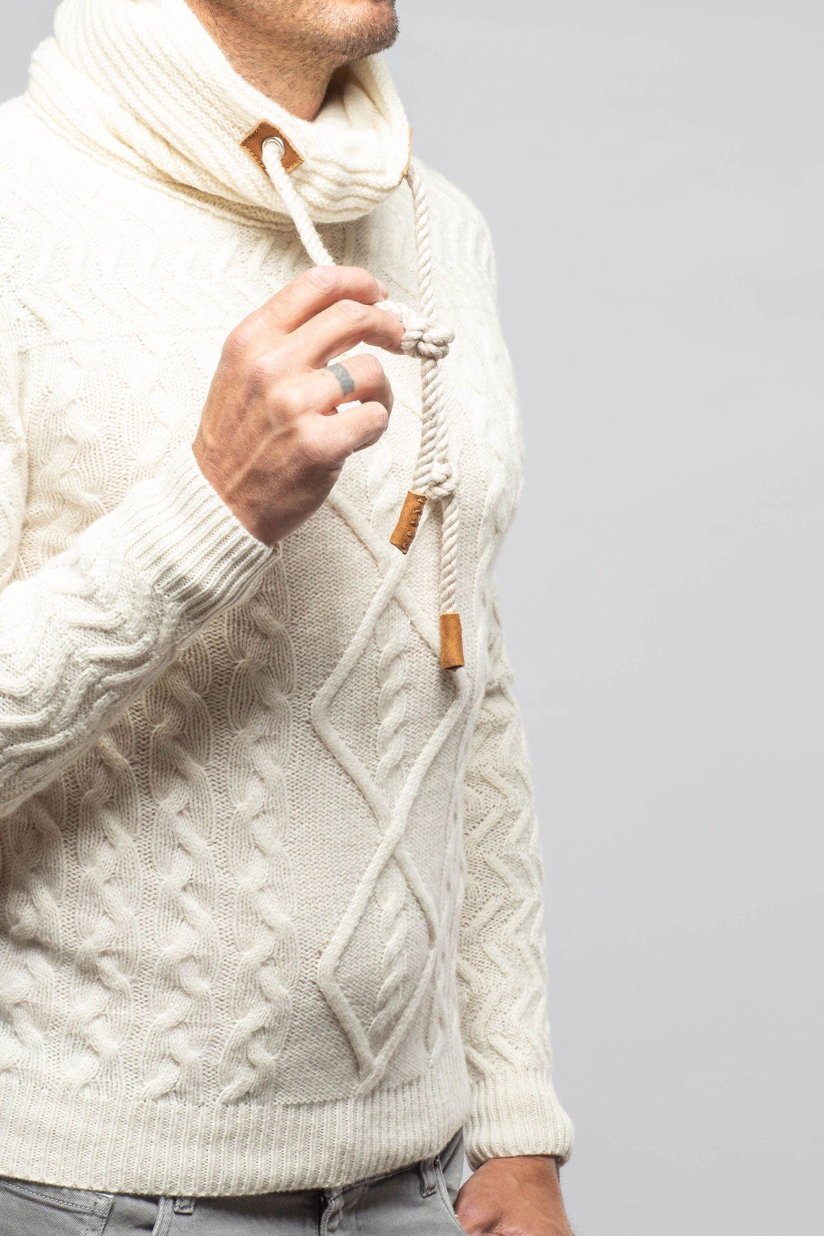 Robert Comstock Jacob Cashmere Turtleneck In White | Mens - Sweaters