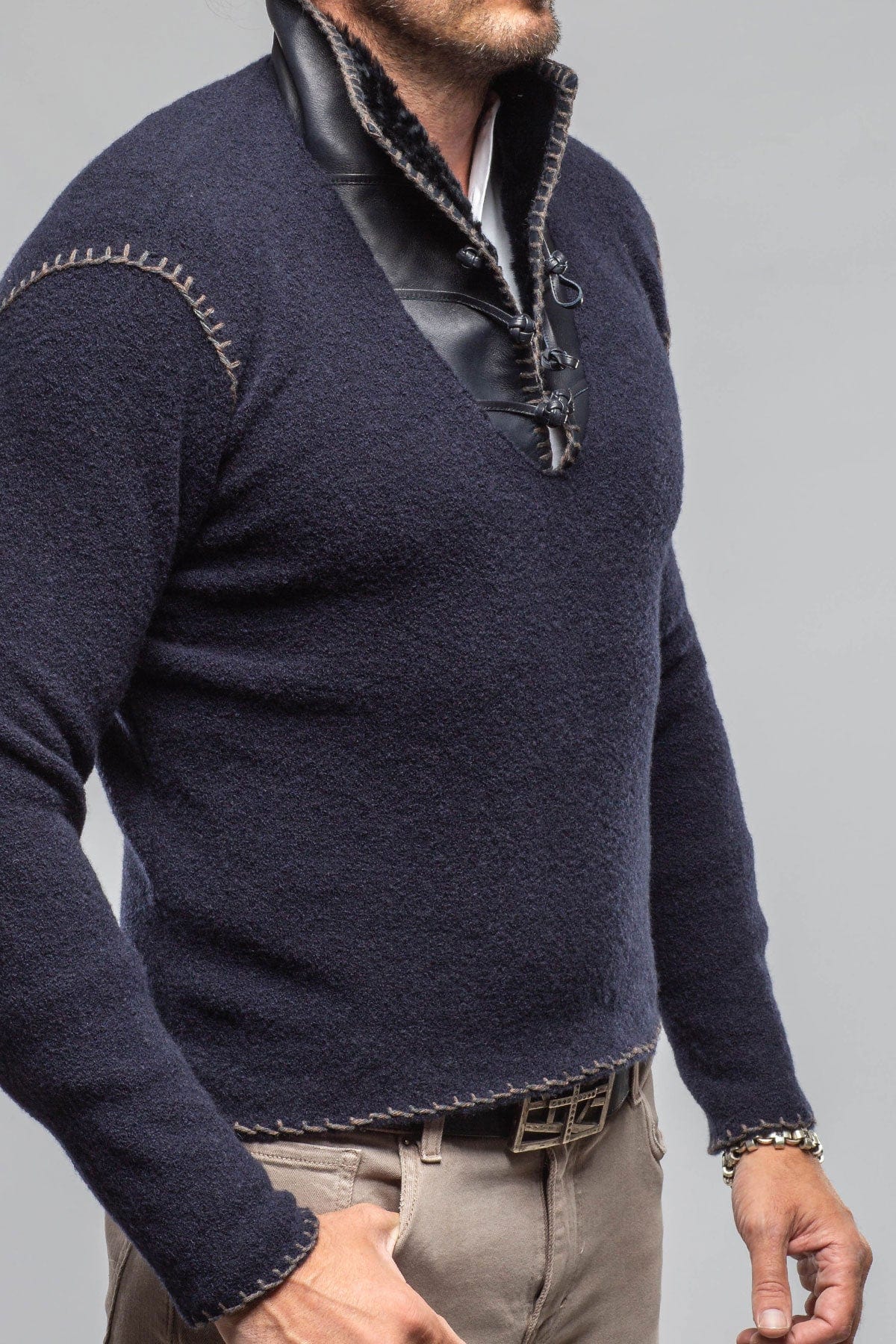 Saint Cashmere Shearling Sweater In Navy - AXEL'S