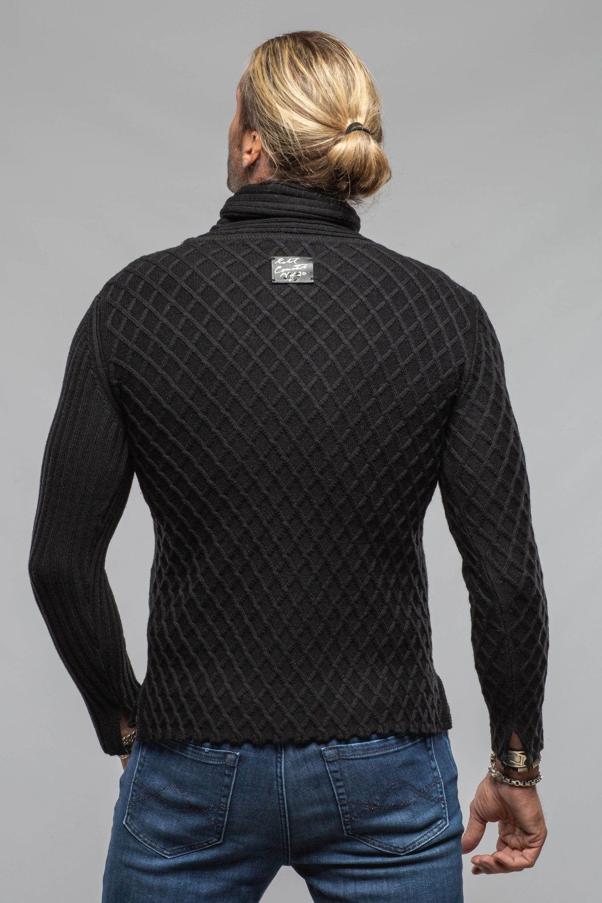 Robert Comstock Sonora Stitch Cross Sweater In Black | Axel's of Vail