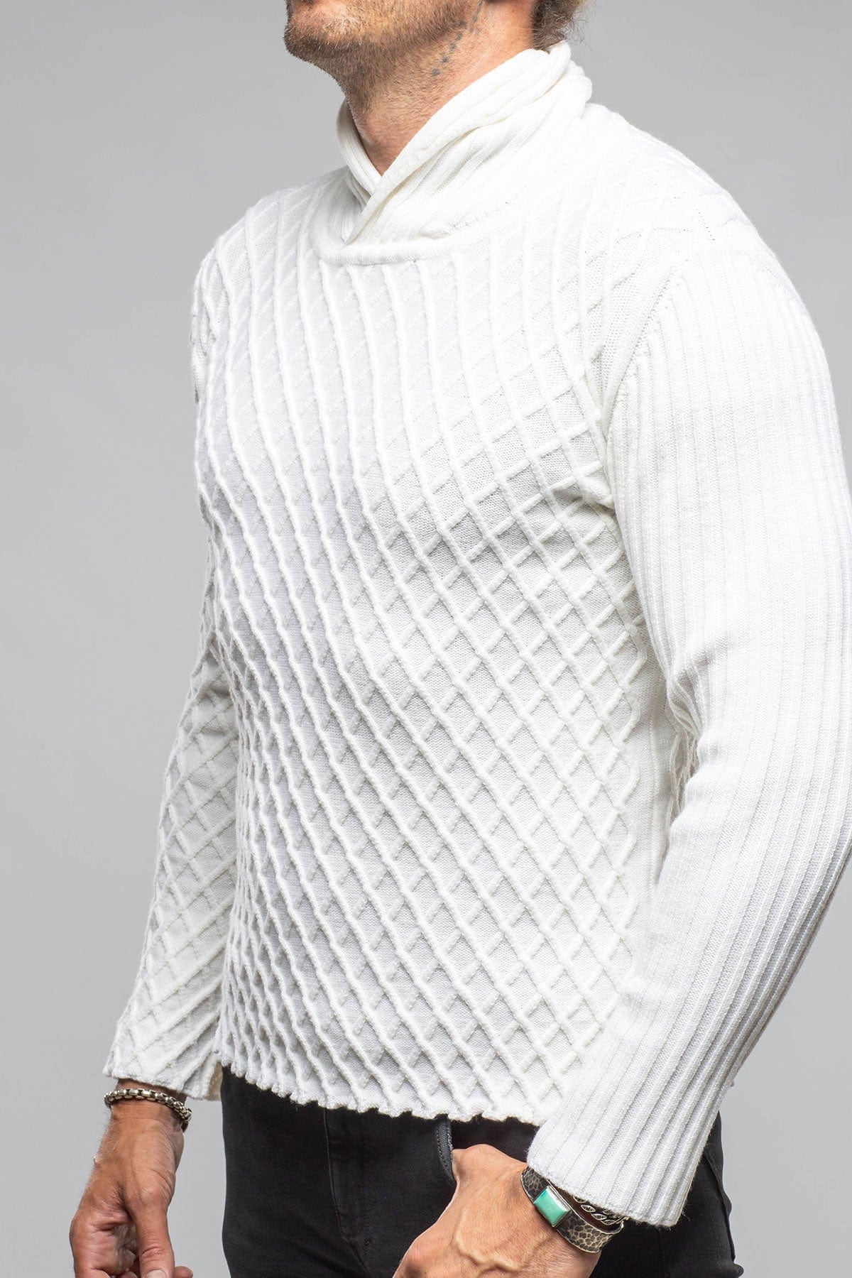 Robert Comstock | Sonora Stitch Cross Sweater In Cream | Axel's of