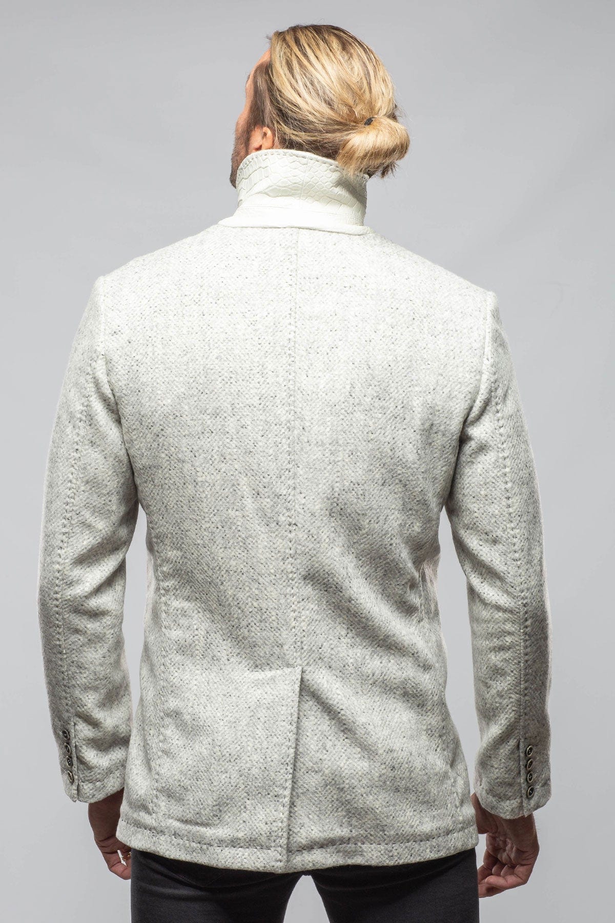 Tasman II Topcoat With Croc Trim In Ash - AXEL'S
