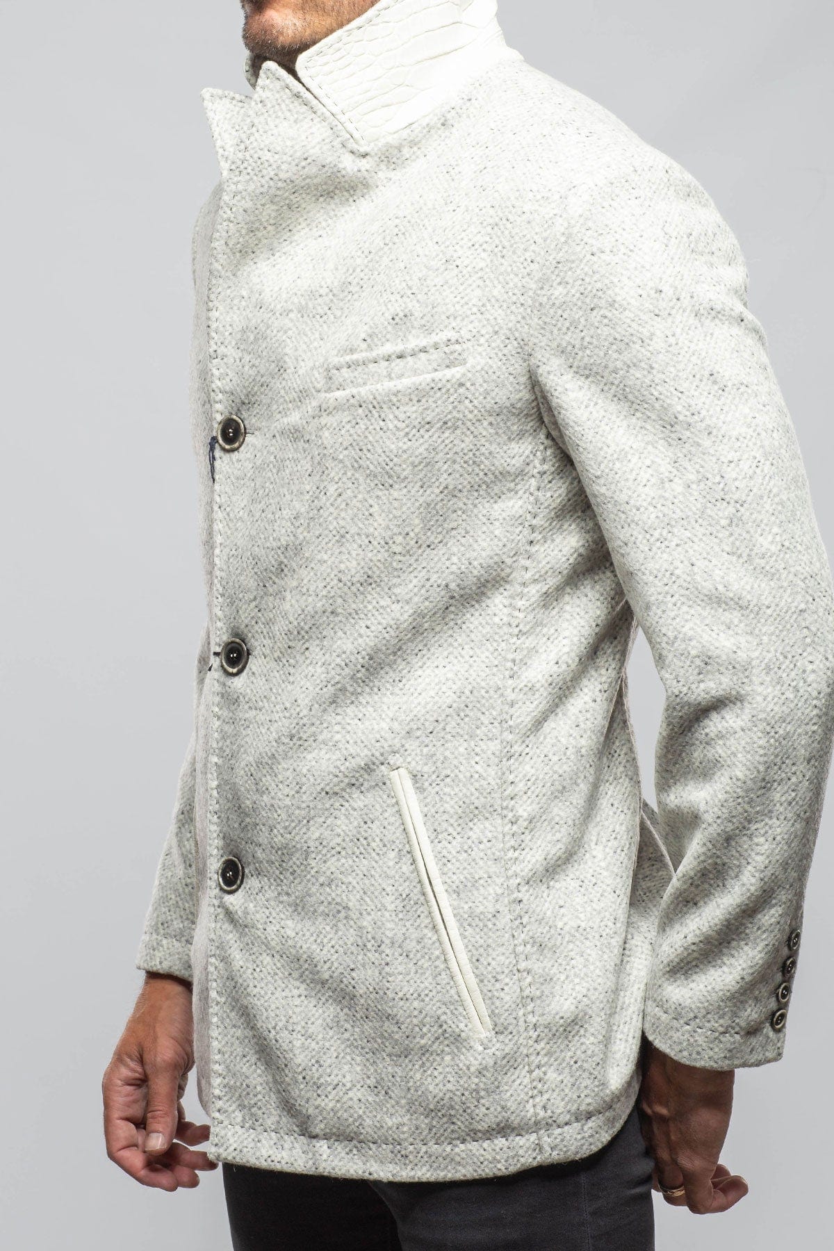 Tasman II Topcoat With Croc Trim In Ash - AXEL'S