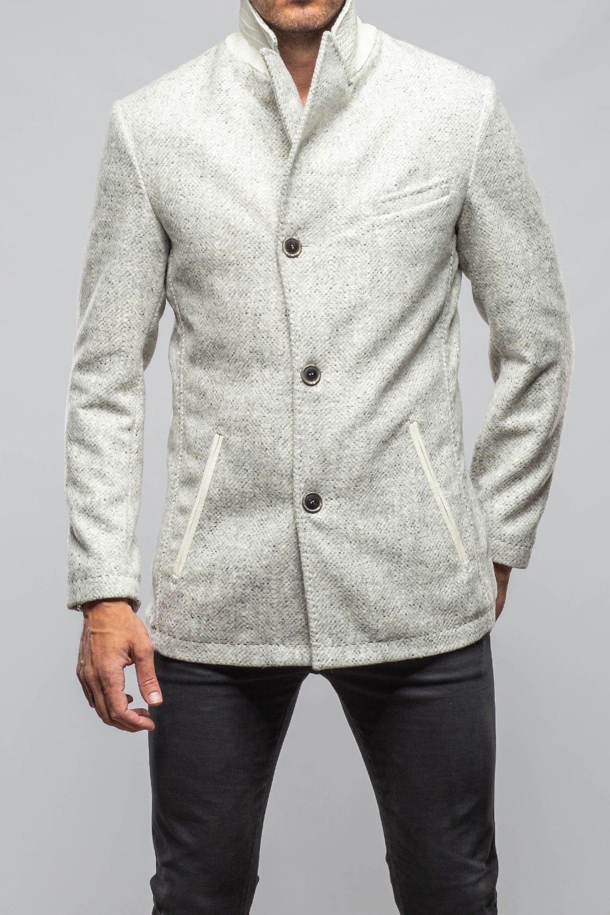 Tasman II Topcoat With Croc Trim In Ash - AXEL'S