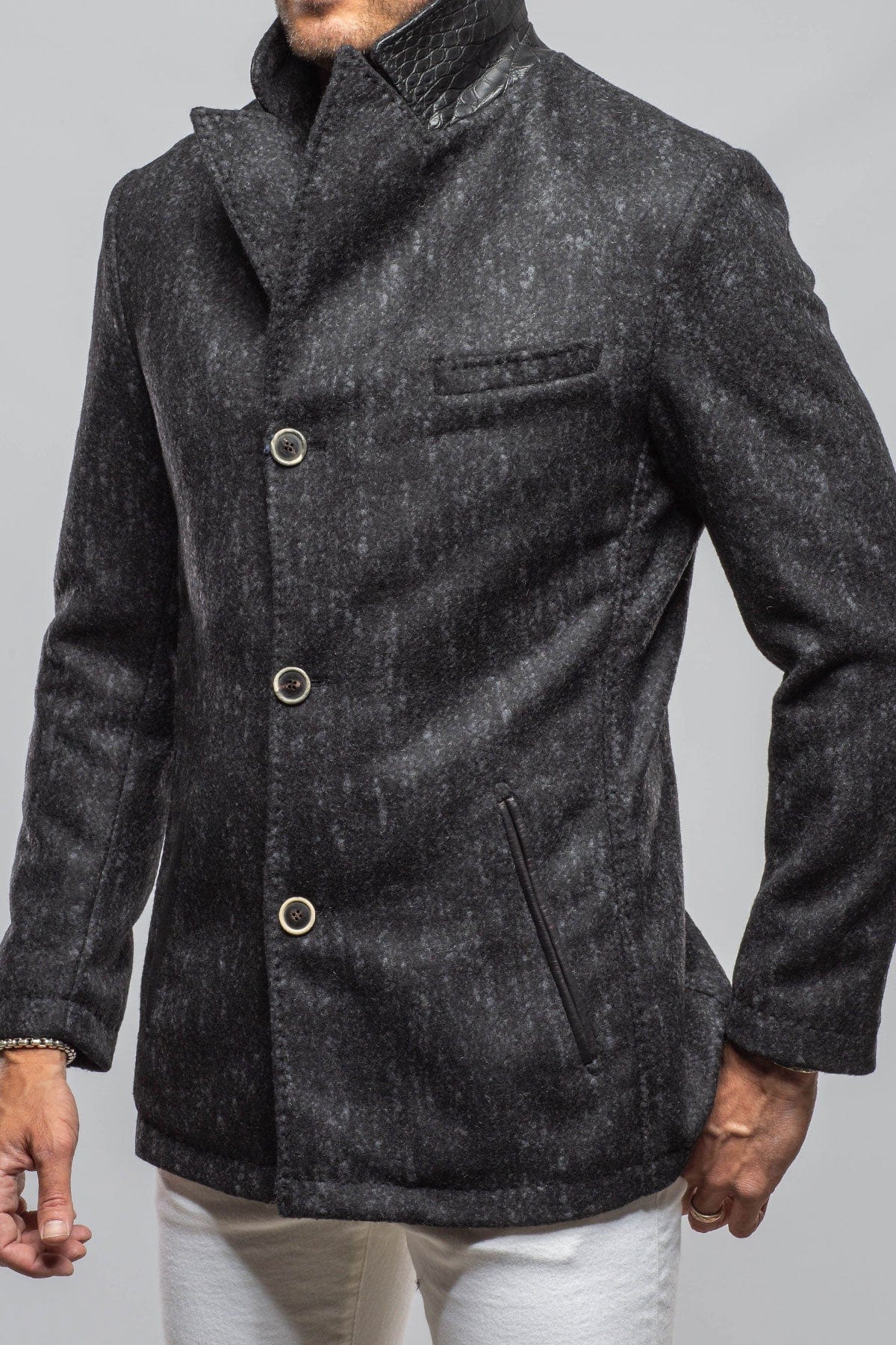 Tasman II Topcoat With Croc Trim In Graphite - AXEL'S