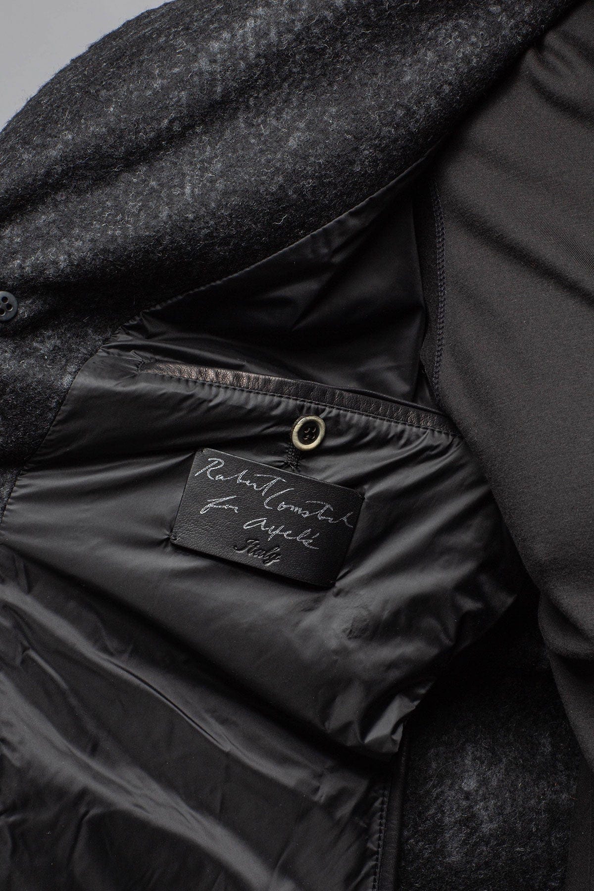 Tasman II Topcoat With Croc Trim In Graphite - AXEL'S