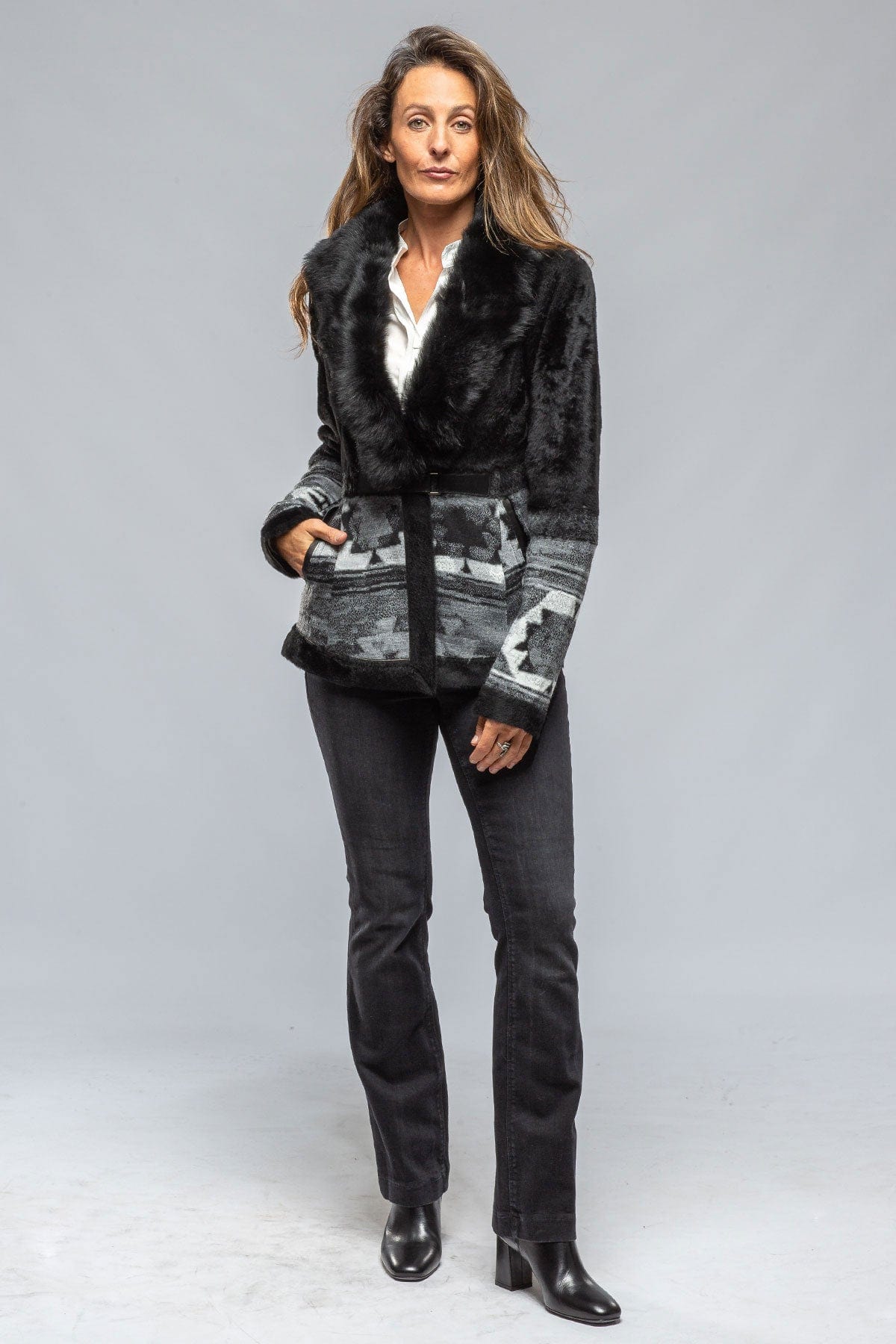 Wauneka Short Shearling & Knit Combo Coat In Black - AXEL'S
