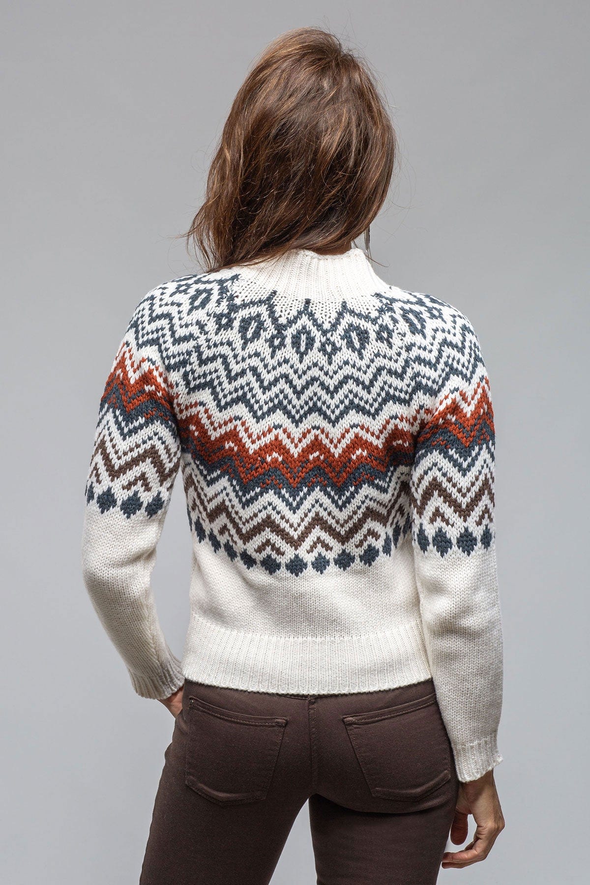 Cabin Sweater In Natural - AXEL'S