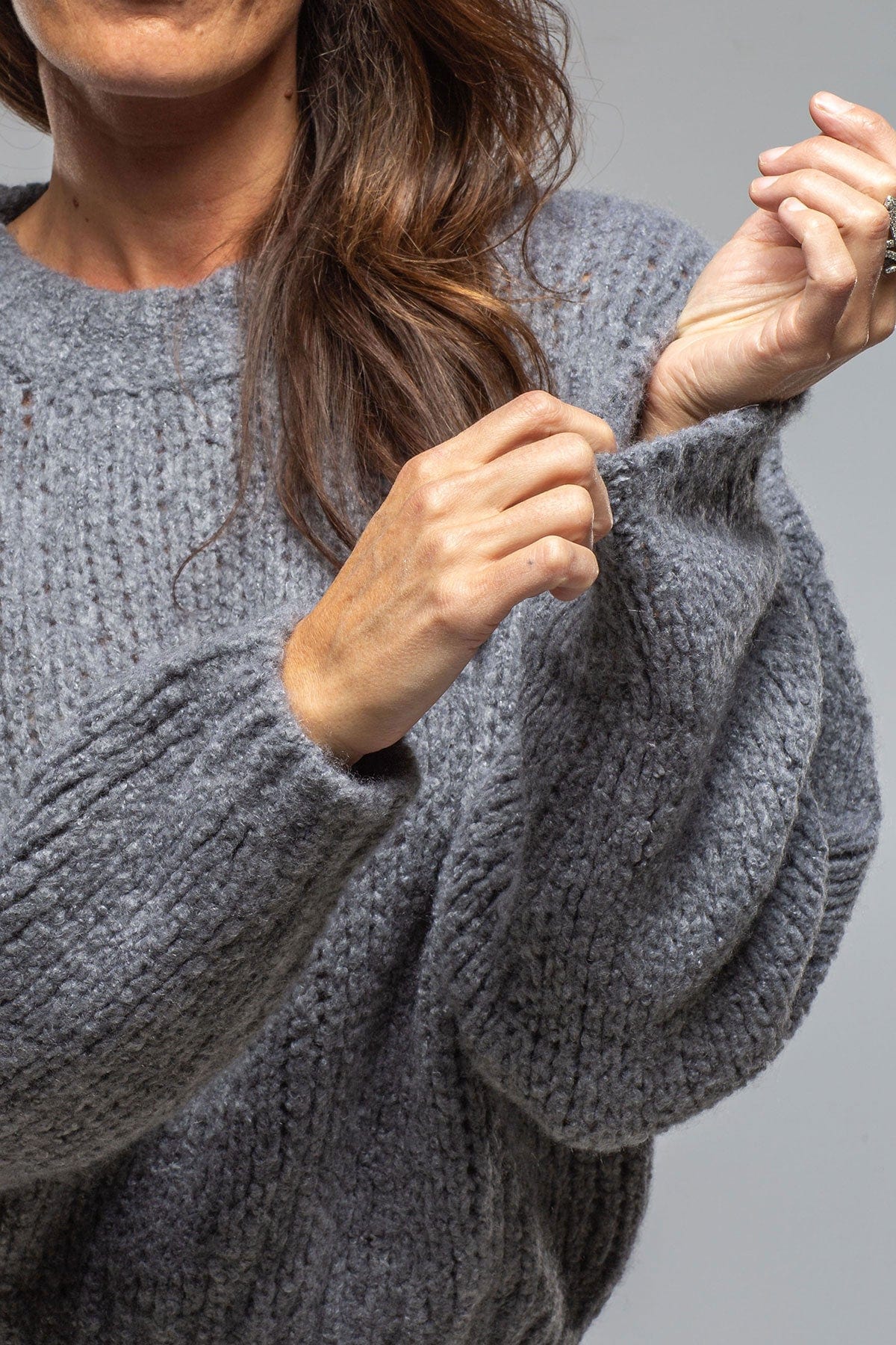 Coquette Cropped Sweater In Grey - AXEL'S