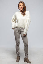 Coquette Cropped Sweater In Off White - AXEL'S