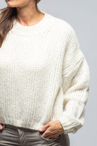 Coquette Cropped Sweater In Off White - AXEL'S