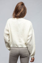 Coquette Cropped Sweater In Off White - AXEL'S