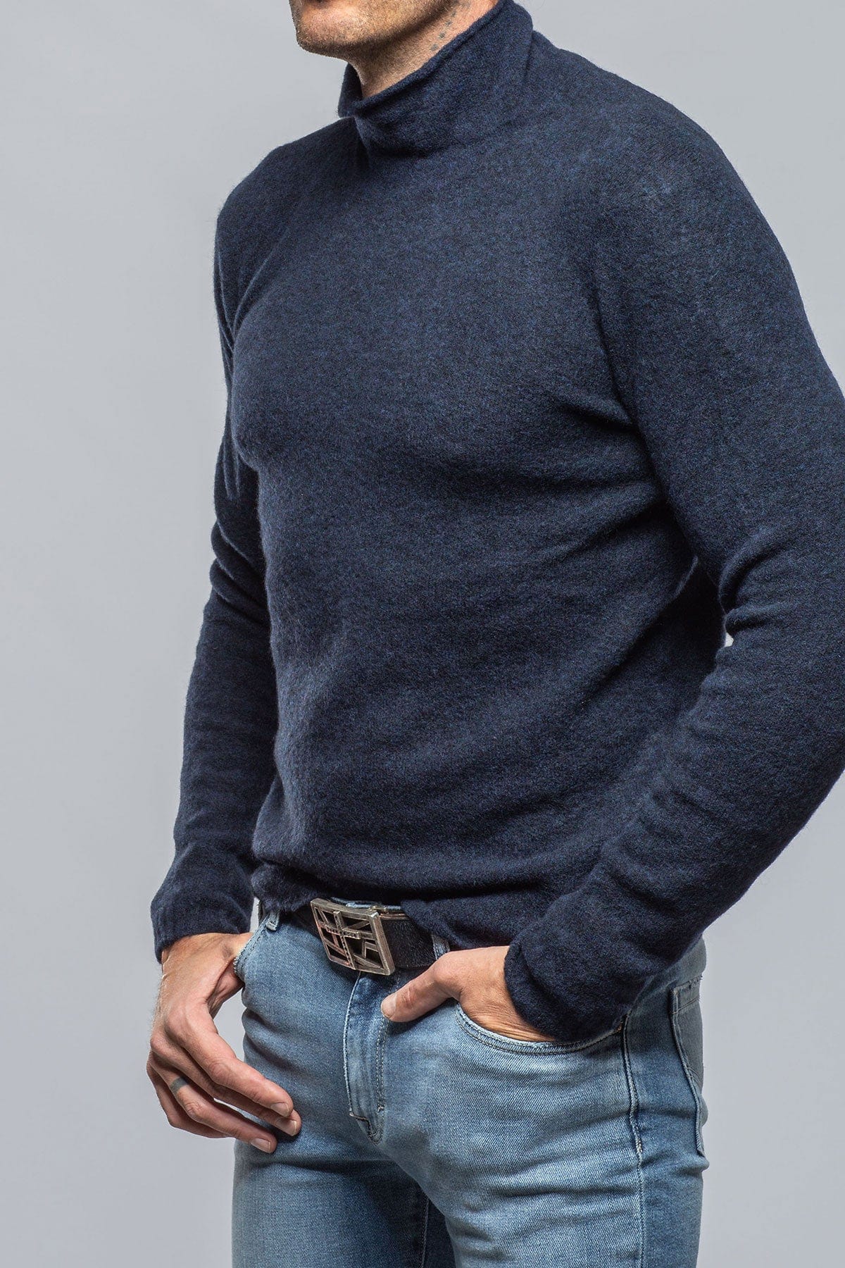 Mandara Sweater In Navy - AXEL'S