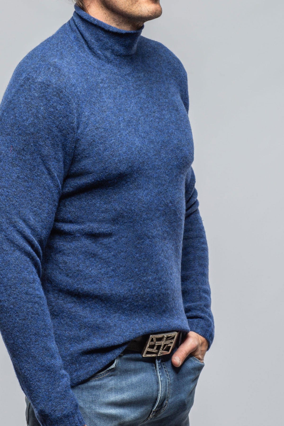 Mandara Sweater In Royal - AXEL'S