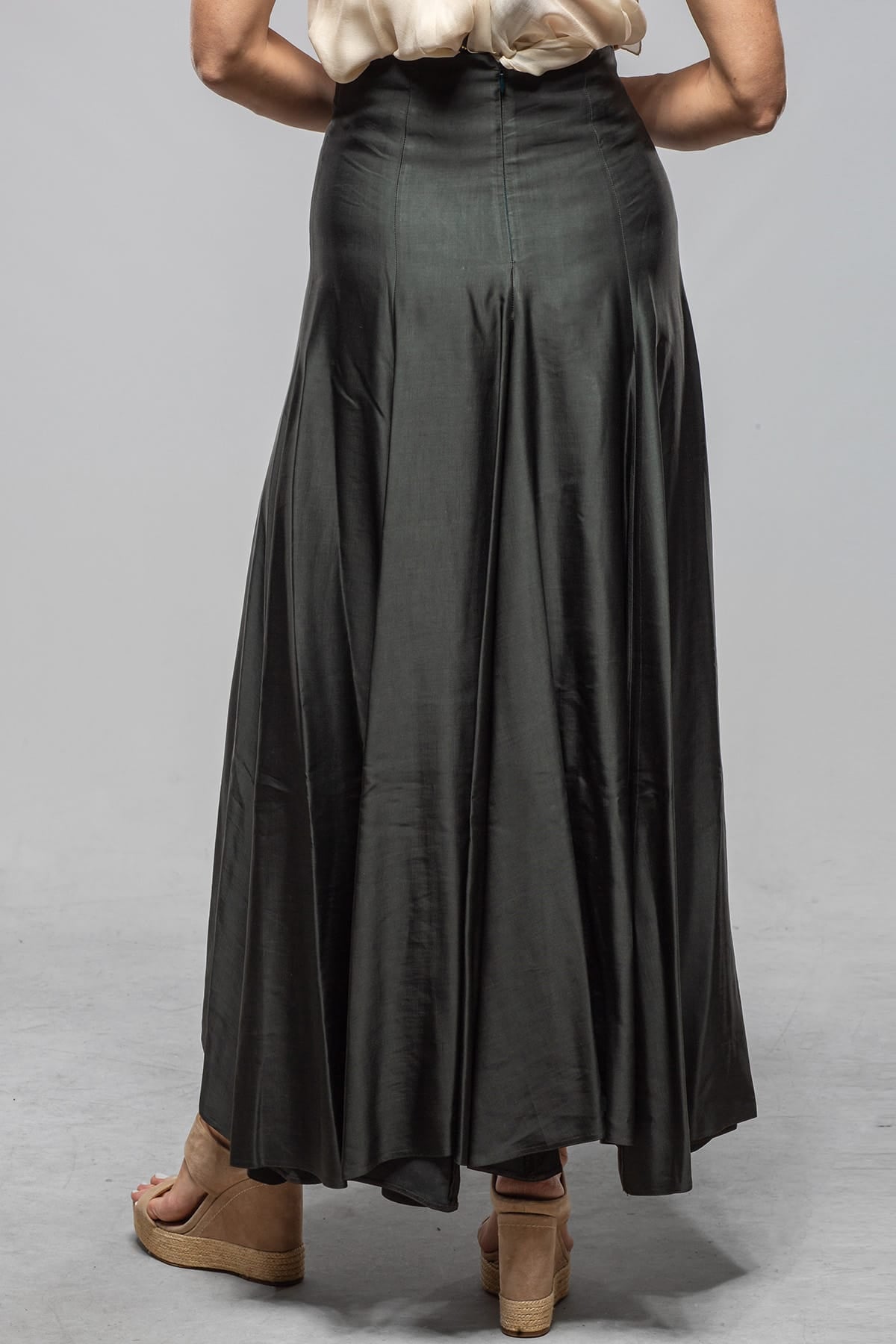 Bolero Powin Skirt In Slate - AXEL'S