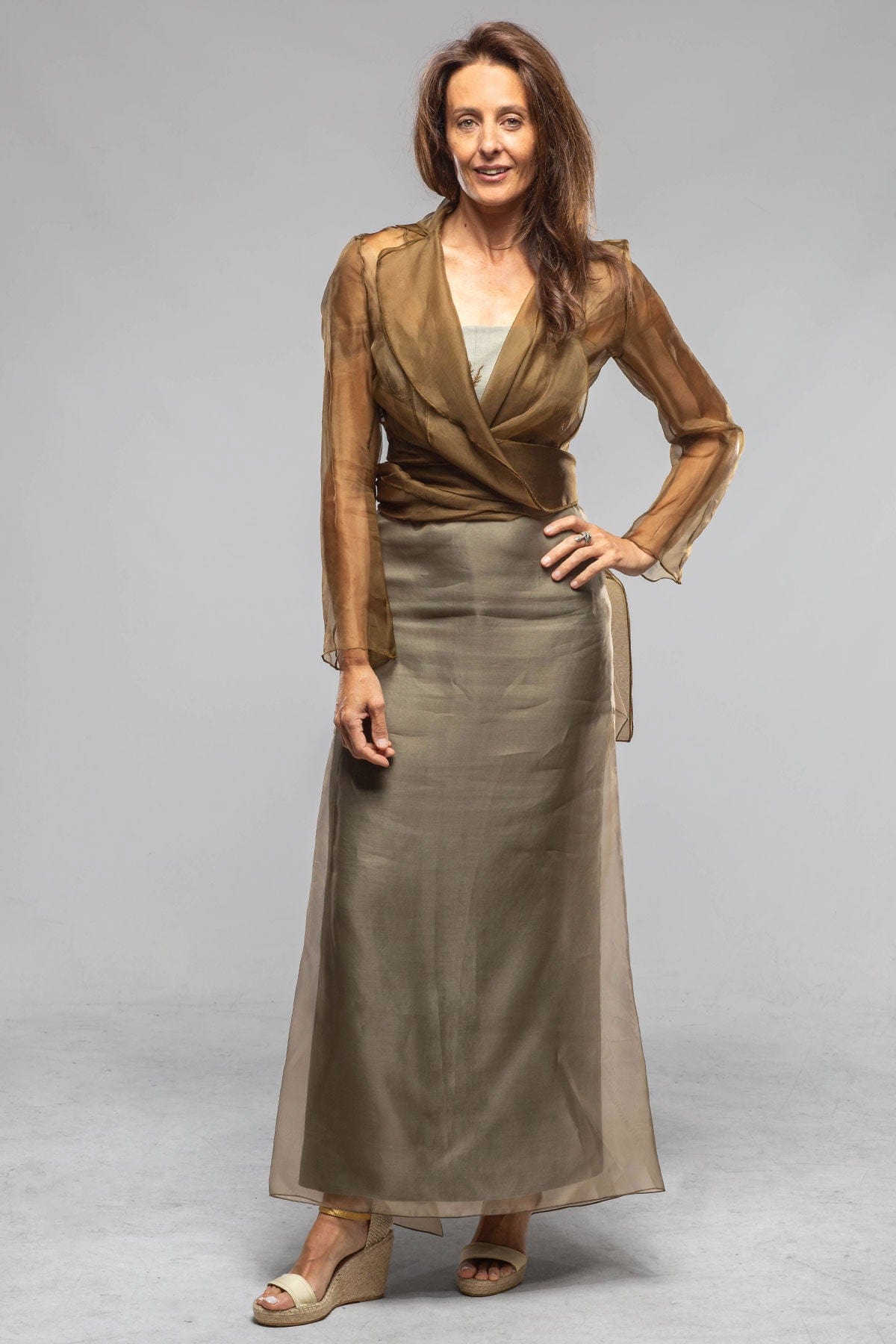 Brisa Long Organza Wrap In Toffee - AXEL'S