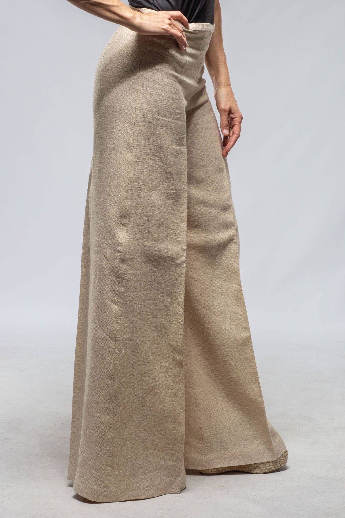 T.ba Maxi Linen Pant | Axel's of Vail