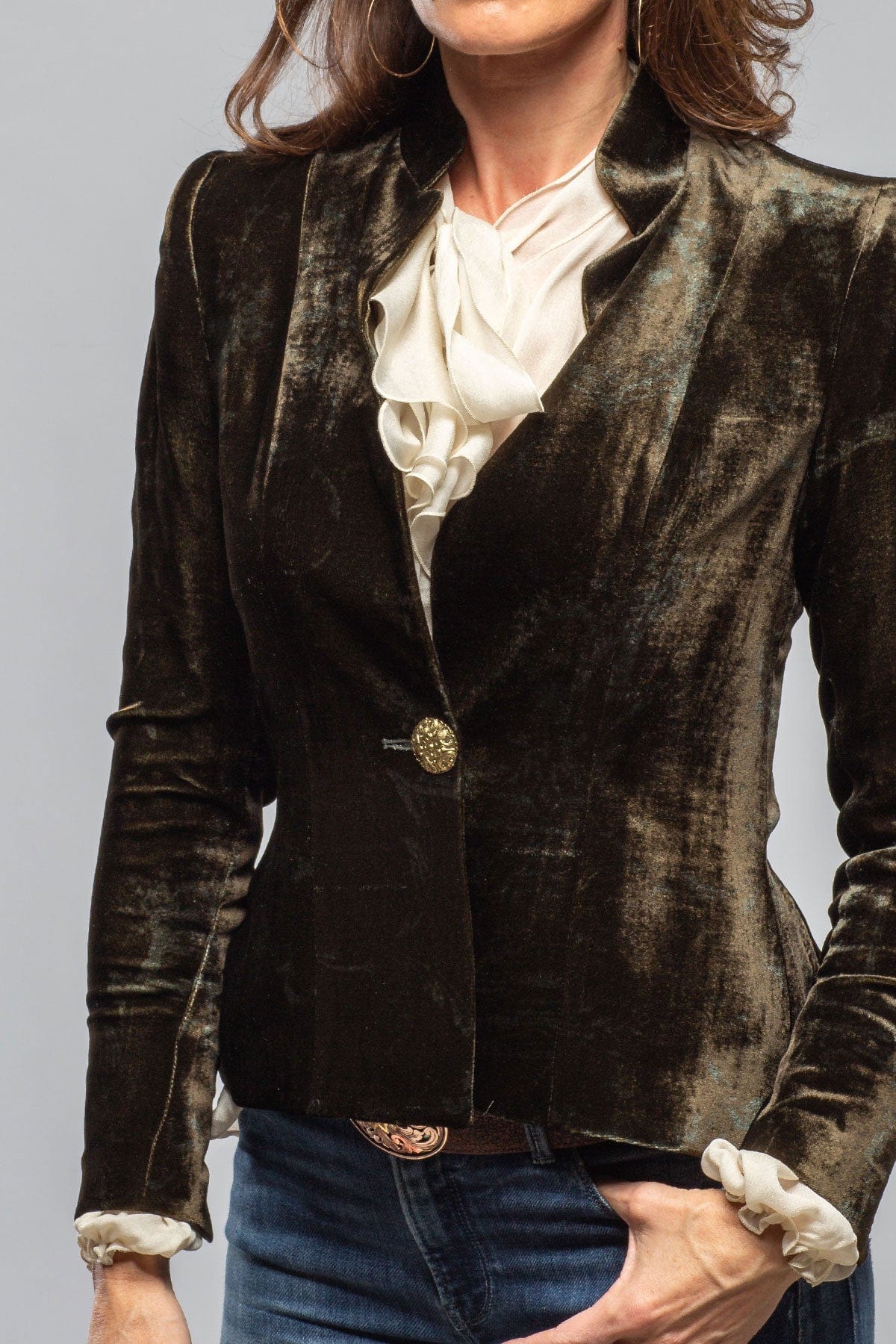 T.ba Perth Short Silk Velvet Jacket In Dark Moss | Axel's of Vail