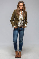 Verdi Cropped Jacket In Herringbone Tweed - AXEL'S